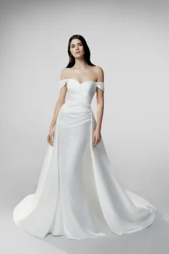 Abito da Sposa Gemma con sopragonna