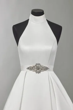 Cintura con strass e perle
