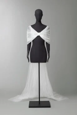 Collo omerale in tulle