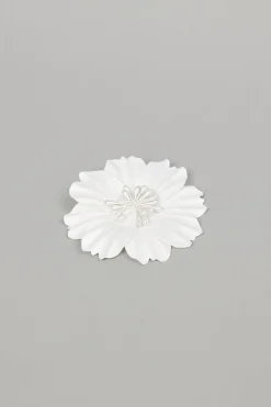 Fermaglio con fiori in tessuto