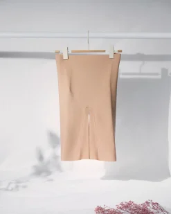 Pantaloncino Scollato in Microfibra Taglio Vivo