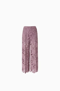 Pantaloni in pizzo macrame