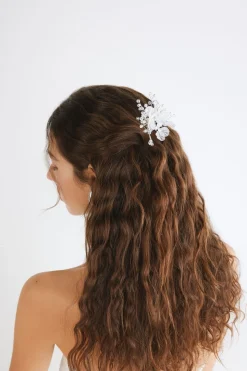 Pettine gioiello con strass e petali
